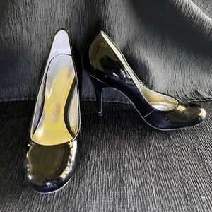 Elegant Jessica Simpson Black Patton Leather Women's 4” Heels